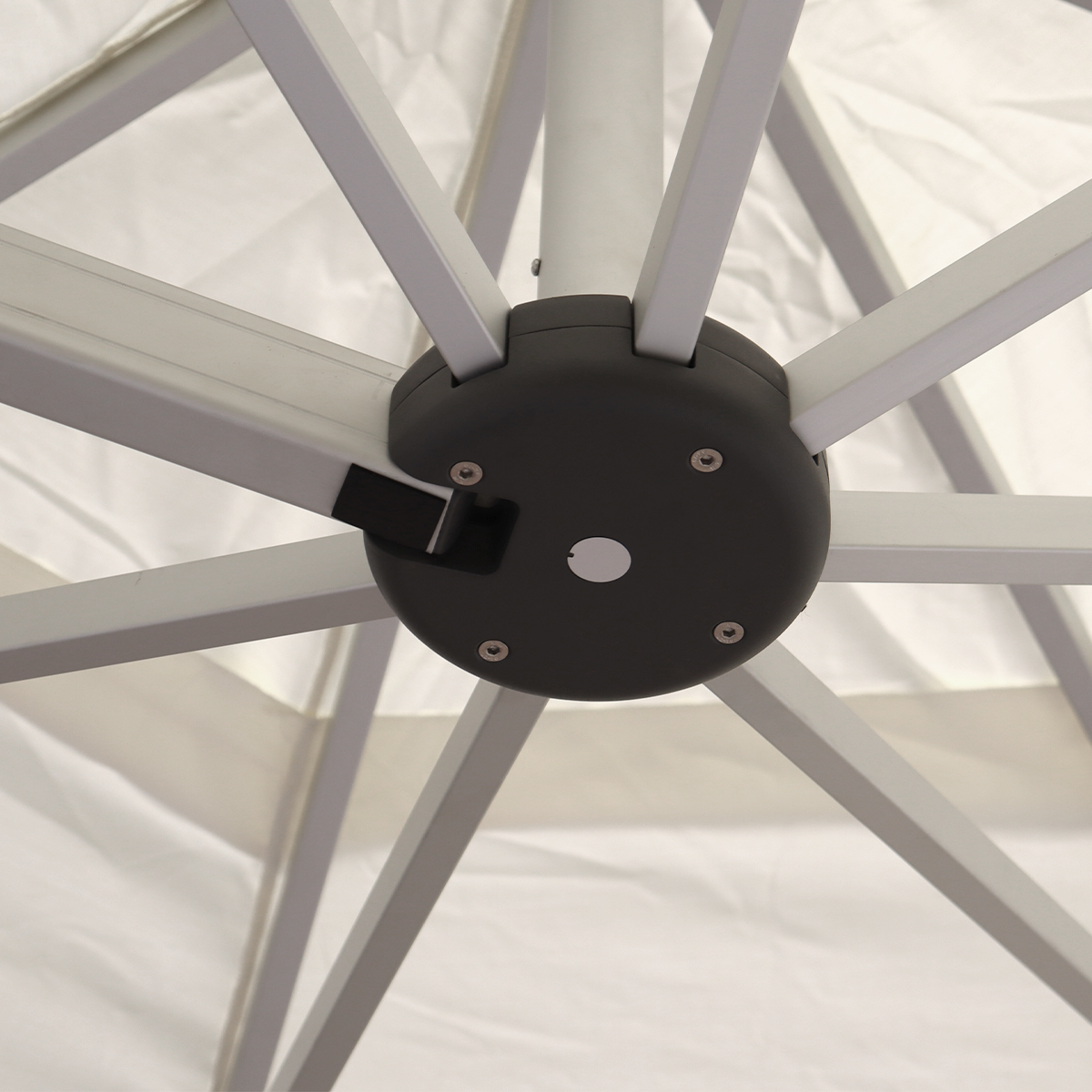 4m x 4m Cantilever Square | Umbrellas