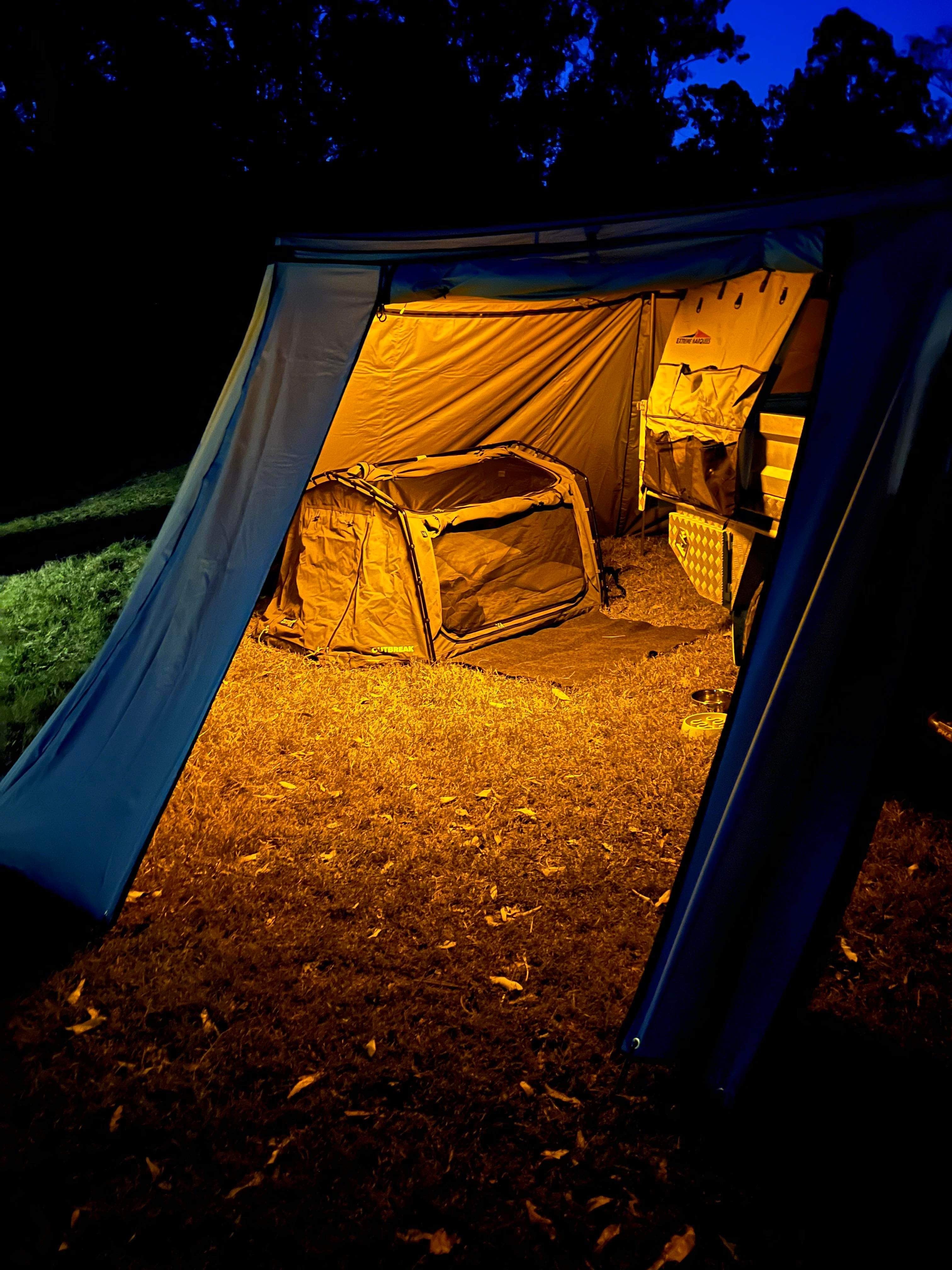 Desert Shade 180° Wall Kit | Car Awning