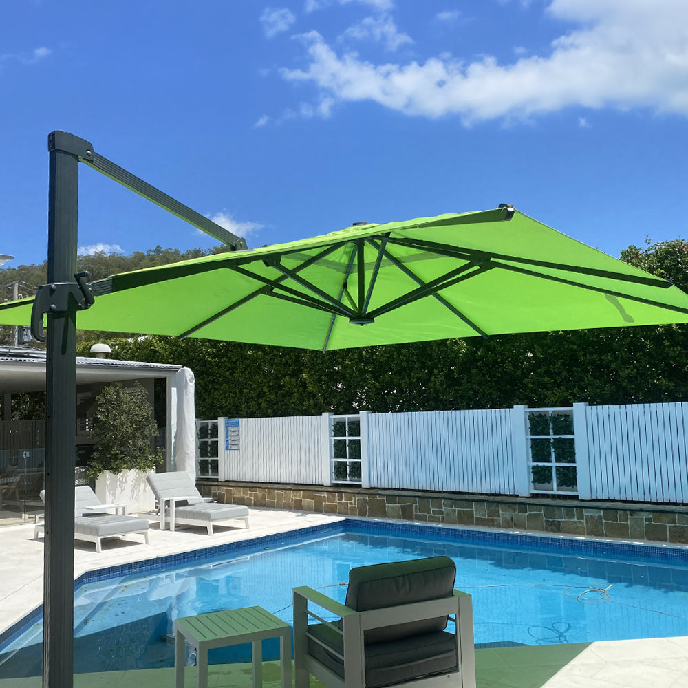 3.5m x 3.5m Cantilever Square | Umbrellas